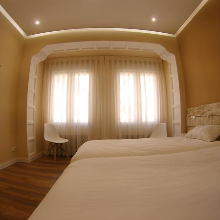 Urban Burgos Otel Dış mekan fotoğraf