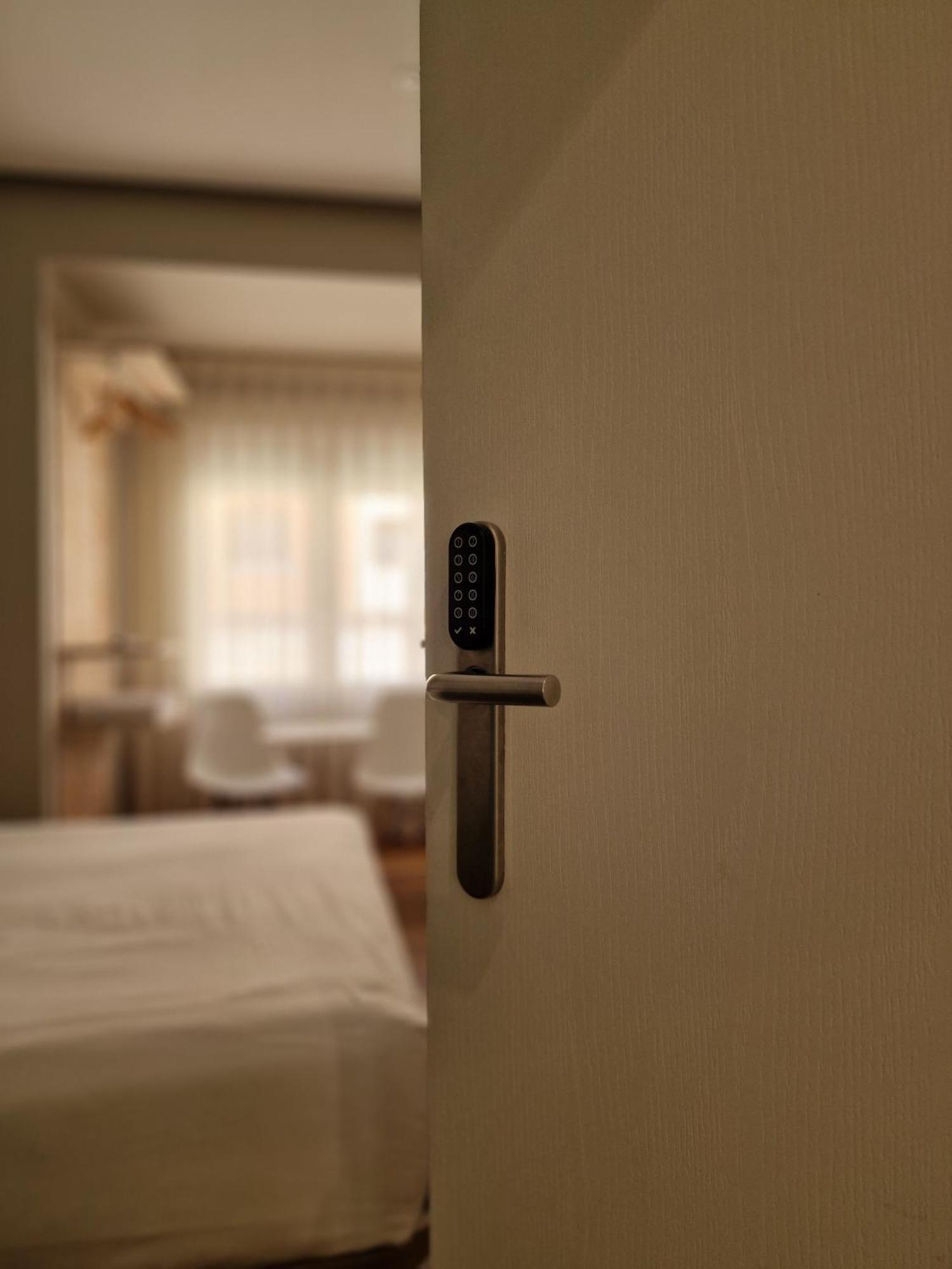 Urban Burgos Otel Dış mekan fotoğraf
