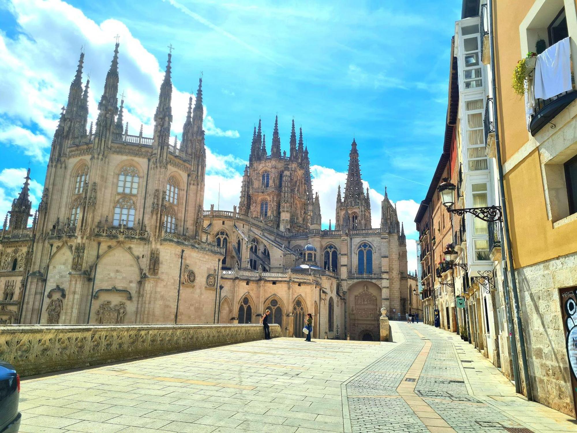Urban Burgos Otel Dış mekan fotoğraf