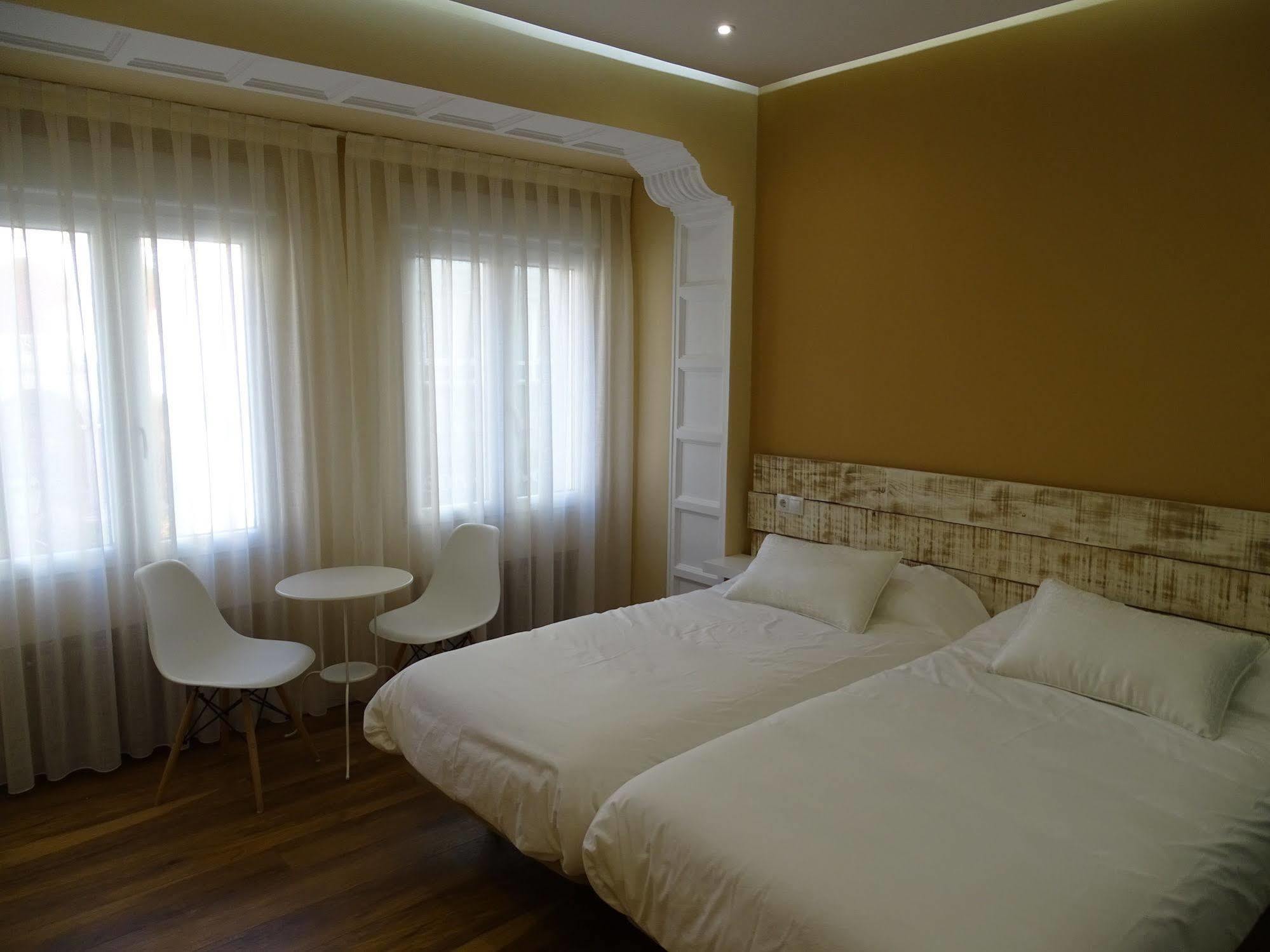 Urban Burgos Otel Dış mekan fotoğraf